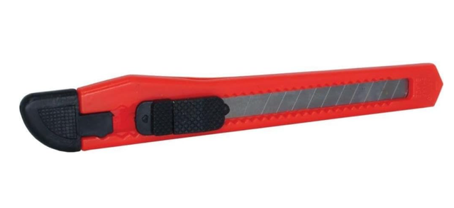 Estilete Pequeno Pl&aacute;stico 9mm Masterprint Embalagem com 24 Unidades